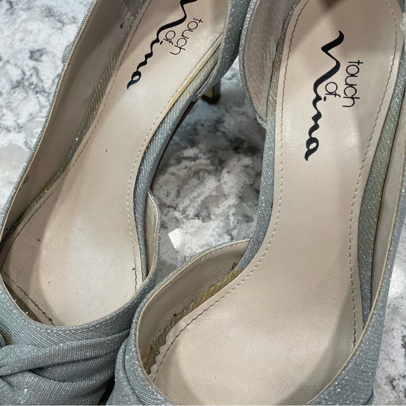 Touch of Nina heels silver metallic open toe knotted bow elegant formal size 8 - Picture 11 of 11